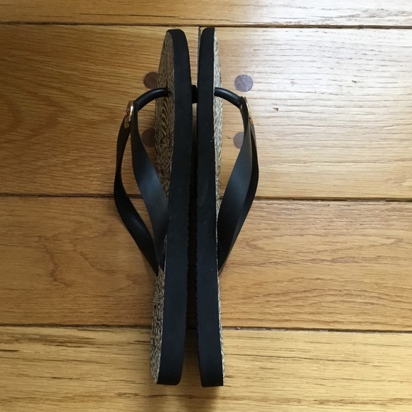 Tory Burch Zebra Thong Flip Flop Sandals - Picture 9 of 12
